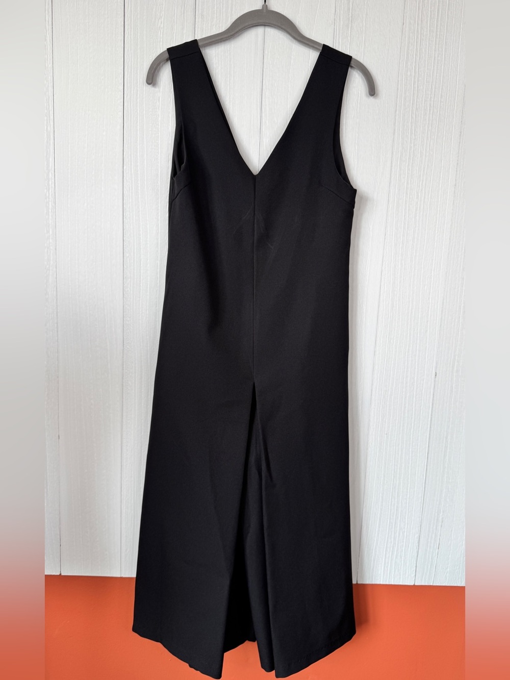 OAK + FORT Black V-Neck Wide-Leg Sleeveless Cropped Jumpsuit